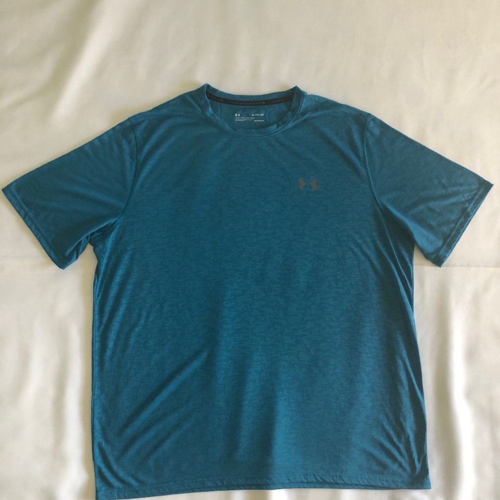 2 Under Armour Heat Gear UA Compression Shirts XL